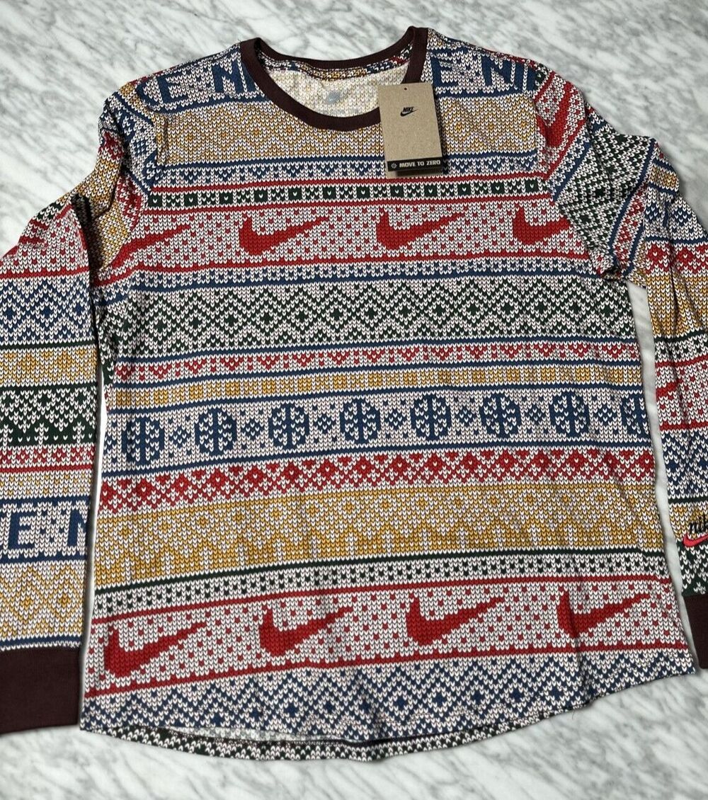 Nike Sportswear Essential Women's Long-Sleeve Holiday Top Size Large NEW
